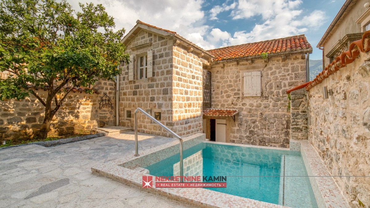 Renovated Stone House with Pool on the First Line to the Sea, Perast, Bay of Kotor